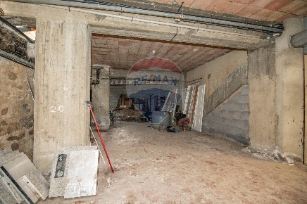Foto Magazzino in Viale Principe Umberto PS1, Caltagirone Centro di 71 m²