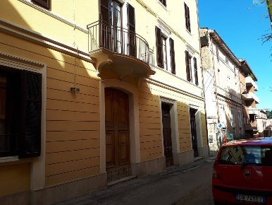 Foto Ufficio in Via Del Baluardo, Teramo Centro di 65 m² con 1 locali