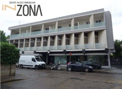 Foto Ufficio in Via del gelsomino, Campi Bisenzio Centro di 113 m²
