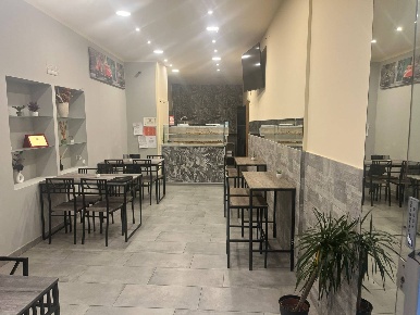 Foto Attività commerciale in Lungarno Mediceo, Pisa San Francesco di 55 m²