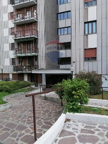 Foto Ufficio in VIA DELLE ANDE, Milano Gallaratese di 75 m² con 4 locali