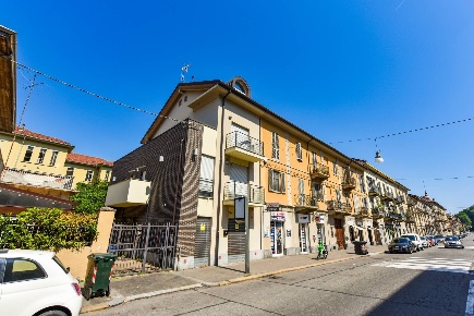 Foto Locale commerciale in Corso Moncalieri, Torino Gran Madre - Crimea
