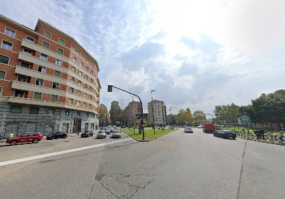 Foto Locale commerciale in Corso Duca Degli Abruzzi, Torino Crocetta