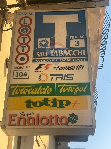 Foto Attività commerciale in VIA CAVOUR 86 - 88, Pachino Centro di 85 m²