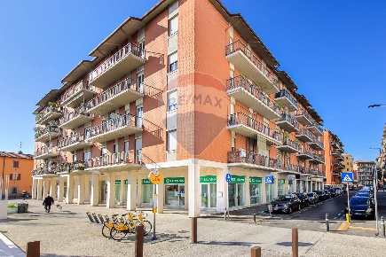 Foto Locale commerciale a Bergamo Loreto di 302 m² con 1 locali in vendita