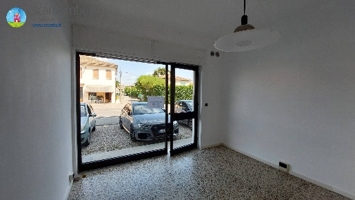 Foto Negozio a Treviso Santa Bona Nuova di 19 m² con 1 locali in vendita