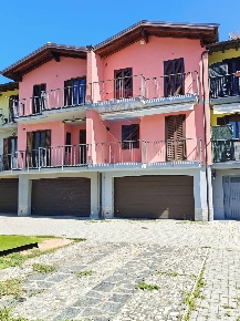 Foto Villa a schiera in Via Cascine, Montegrino Valtravaglia di 100 m²