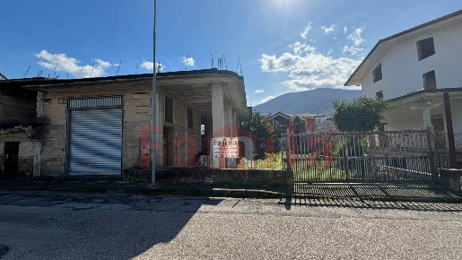 Foto Attività commerciale a Mugnano del Cardinale di 100 m² con 1 locali