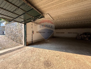 Foto Magazzino in via Santa Maria Bertilla Boscardin, Viggiù Centro