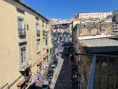 Foto Appartamento a Napoli Sanità di 131 m² con 5 locali in vendita