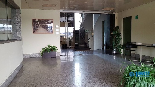 Foto Ufficio a Cesano Boscone di 500 m² in affitto