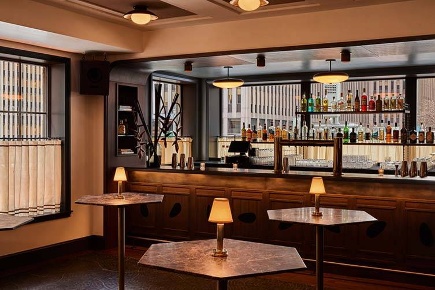 Foto Bar a Legnano di 100 m² con 2 locali in vendita