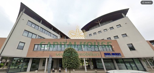 Foto Ufficio a Castel Maggiore di 262 m² con 5 locali in vendita