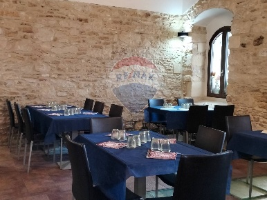 Foto Locale commerciale in via Sicilia, Chiaramonte Gulfi di 224 m²