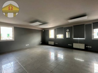 Foto Ufficio a Ponzano Veneto di 130 m² con 2 locali in affitto