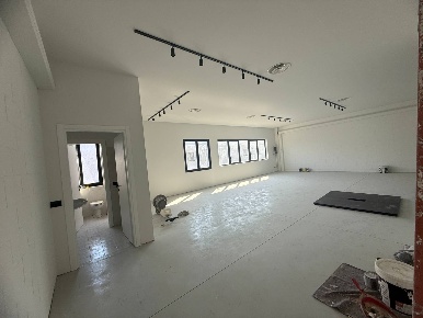 Foto Ufficio in via grandi, Arcore Centro di 120 m² con 1 locali in affitto