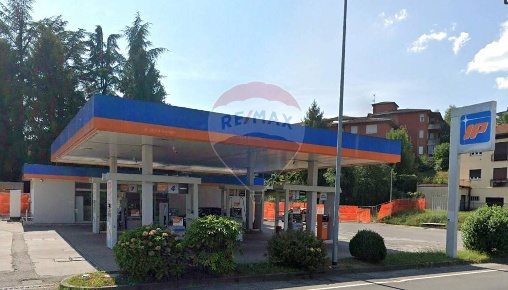 Foto Negozio in via Briantea, Como Borghi di 70 m² con 1 locali in affitto