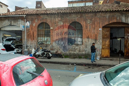 Foto Magazzino in Via Carmelitani, Catania Corso Sicilia - Fiera di 85 m²