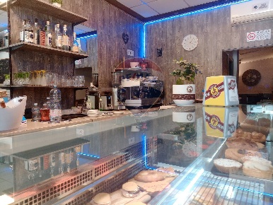 Foto Bar in Via Bonellina, Pistoia Bonelle di 80 m² con 2 locali in vendita