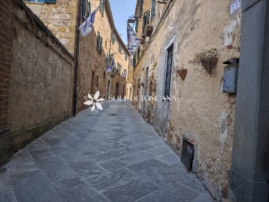 Foto Appartamento a Trequanda di 167 m² con 8 locali in vendita