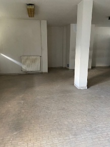 Foto Attività commerciale a Empoli di 105 m² con 1 locali in affitto