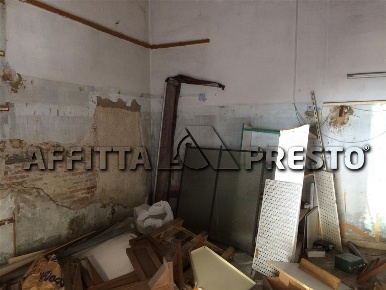 Foto Attività commerciale a Livorno di 50 m² con 2 locali in affitto