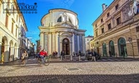 Foto Negozio in centro storico, Treviso Piazza del Grano - Burchiellati