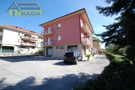 Foto Locale commerciale a Castel di Lama Piattoni Villa Sant'Antonio