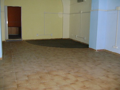Foto Attività commerciale in Via Giuseppe Chiarini, Livorno di 80 m²