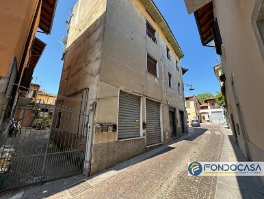 Foto Ufficio a Palazzolo sull'Oglio Centro di 45 m² con 2 locali in vendita