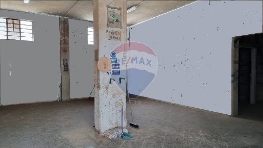 Foto Magazzino in Via Bona Sforza trav. Zanardelli, Bari San Pasquale