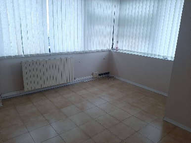 Foto Ufficio in via tosco romagnola, Cascina di 55 m² con 2 locali