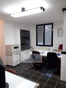 Foto Ufficio a Empoli di 65 m² con 1 locali in affitto