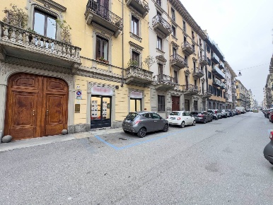 Foto Attività commerciale in Via Gioberti, Torino Crocetta di 20 m²