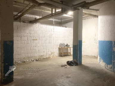Foto Magazzino in Via Aslago, Bolzano Oltrisarco - Aslago di 90 m²