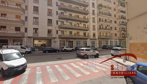 Foto Attività commerciale a Siracusa di 2500 m² in affitto