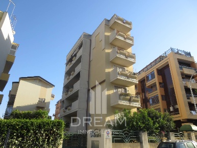Foto Ufficio in via Fermi, Cagliari Amsicora di 43 m² con 2 locali