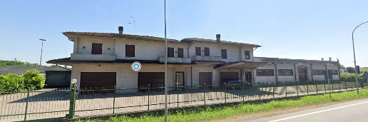 Foto Attività commerciale in via pilla, Curtatone Centro di 600 m²
