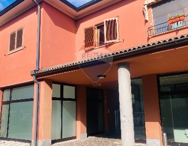 Foto Negozio in VIA DELLA LIBERAZIONE, Tribiano Centro di 63 m² in vendita