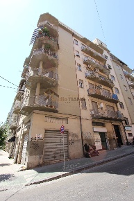 Foto Attività commerciale in S.DA STATALE 19 DELLE CALABRIE, Cosenza Centro