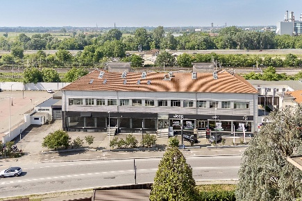 Foto Attività commerciale in corso Savona, Moncalieri Vittoria di 4700 m²
