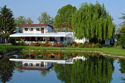 Foto Locale commerciale in Via Case Sparse, Novara Veveri di 12013 m²