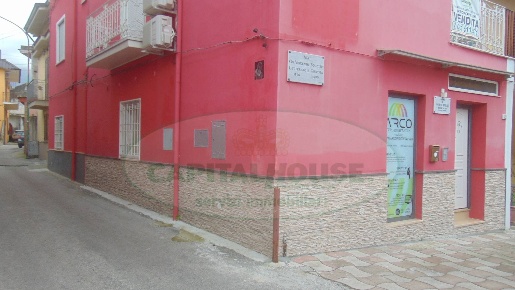 Foto Locale commerciale a Baiano di 60 m² con 3 locali in vendita