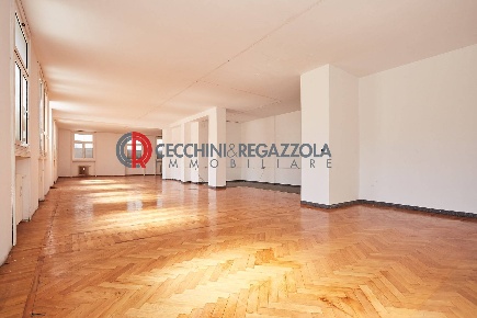 Foto Laboratorio in Via Schiaparelli, Milano Centrale di 319 m² in vendita