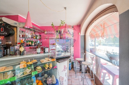 Foto Bar in Viale Della Repubblica, Casalmaggiore Centro di 90 m²