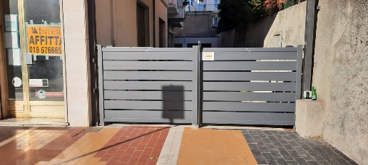 Foto Negozio in Via Aurelia, Loano Centro di 25 m² in vendita