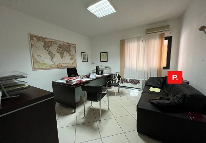 Foto Ufficio a Santa Maria Capua Vetere di 150 m² in vendita