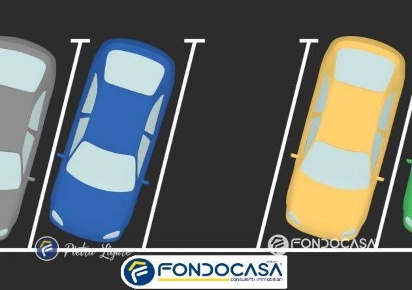 Foto Box in Via N. Sauro, Pietra Ligure Centro di 13 m² con 1 locali
