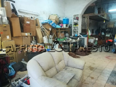 Foto Magazzino a Livorno di 70 m² con 1 locali in affitto