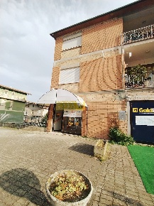 Foto Attività commerciale in VIA NAZIONALE, Bellante Bellante Stazione